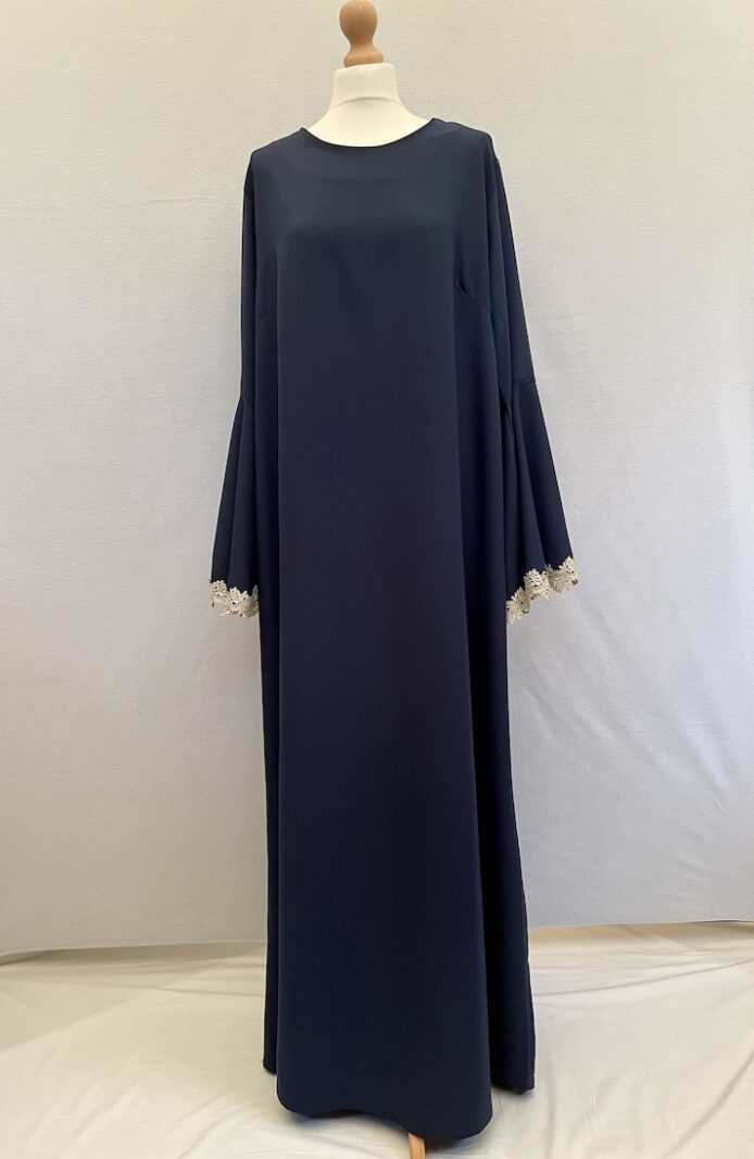 Coco Huit Paris navy blue abaya with lace at the flared wrist