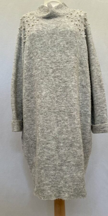 George grey marl chunky knit jumper with pearls at the shoulder. Size L 16-18