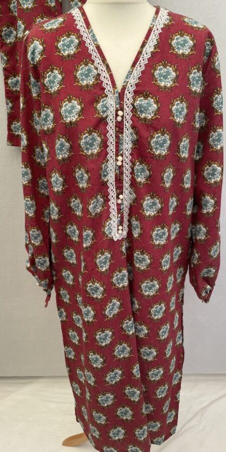 New with tag Khaadi redish pink patterned shalwar kameez set in size 14 but suited for size 16