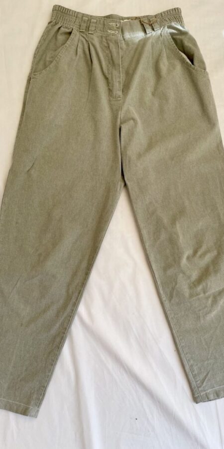 preloved M&S olive green mum chino trousers in size 10 S with zip and button closure