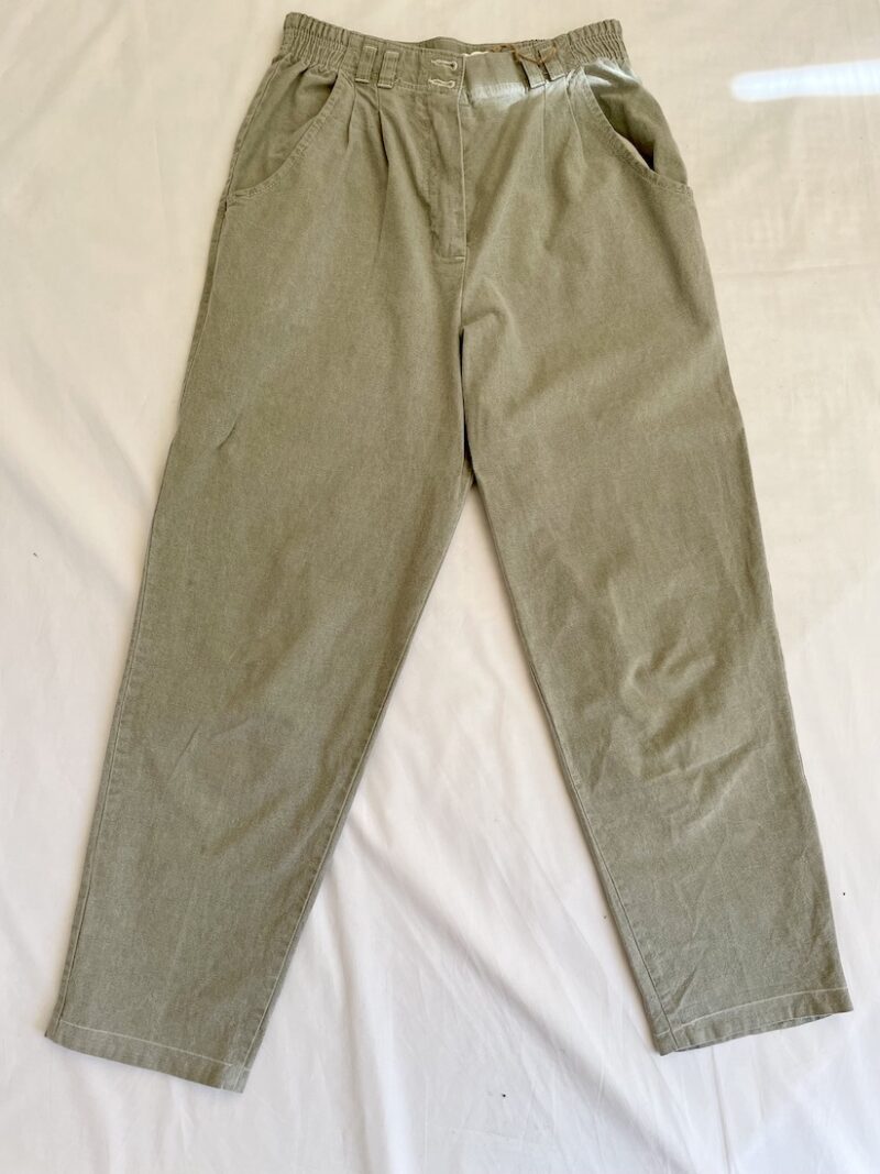 preloved M&S olive green mum chino trousers in size 10 S with zip and button closure