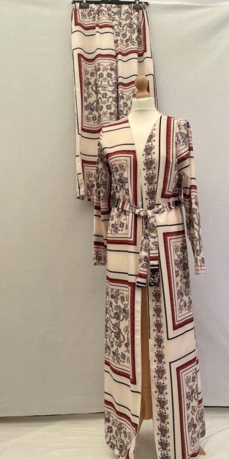 coordinated modest preloved two piece overjacket and wide leg trouser set in beige with rust red and black pattern. Excellent condition. Size 10/12