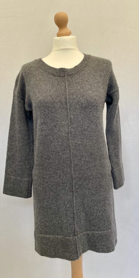 warm and cosy preloved White Stuff grey longline wool jumper in size 8