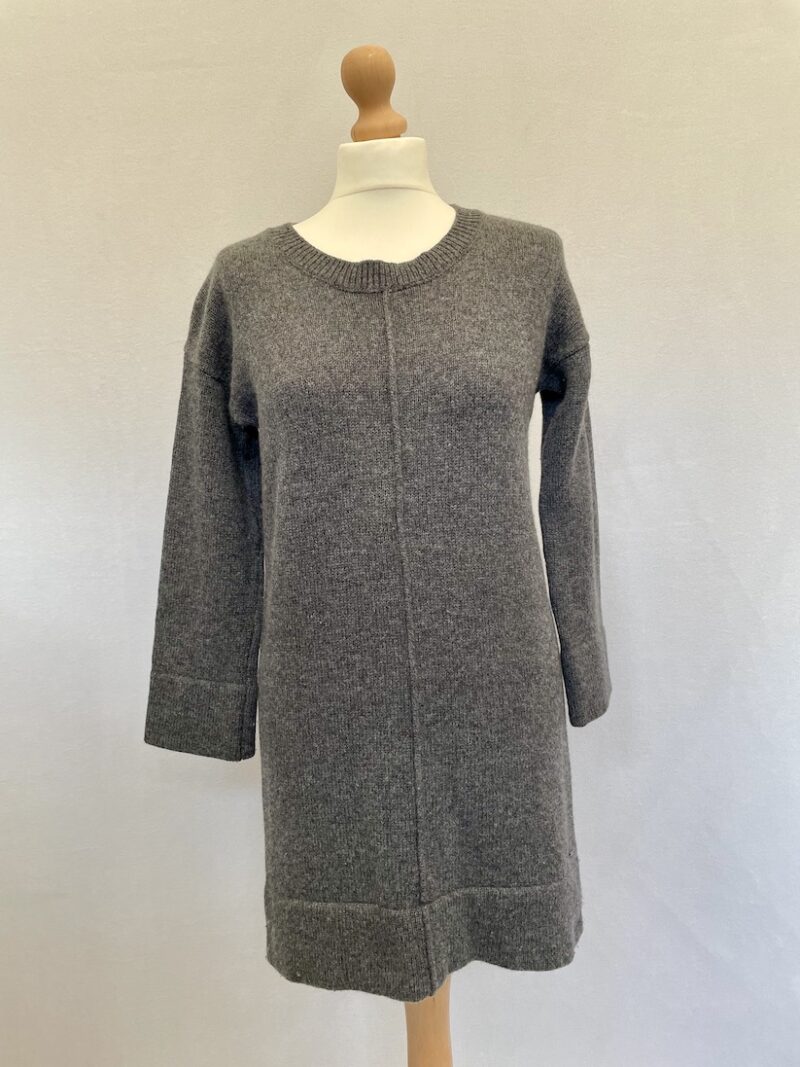 warm and cosy preloved White Stuff grey longline wool jumper in size 8