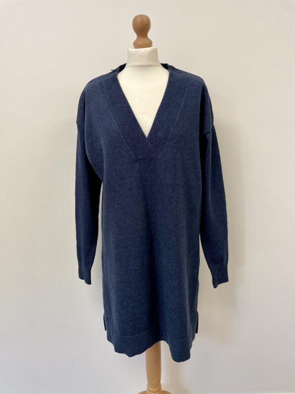 Seraphine new without tag grey/charcoal nursing jumper, size M