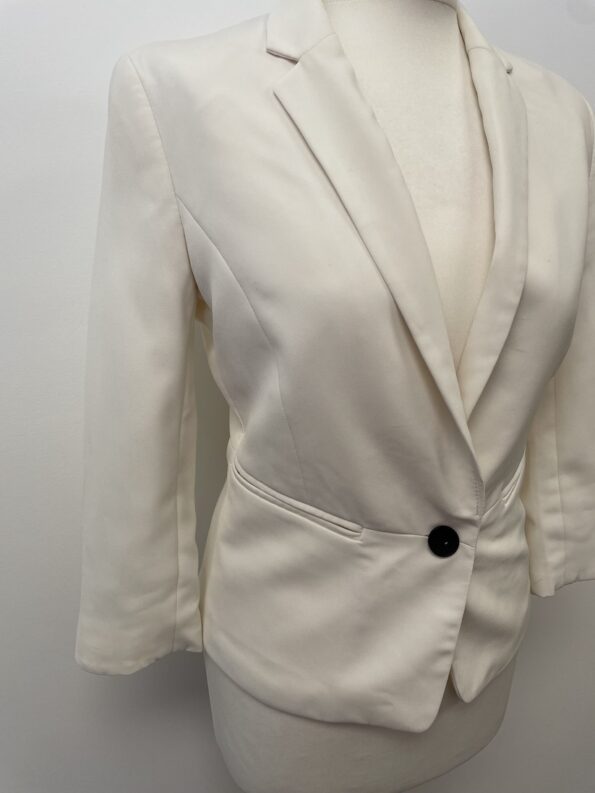 Bershka off white blazer, size M