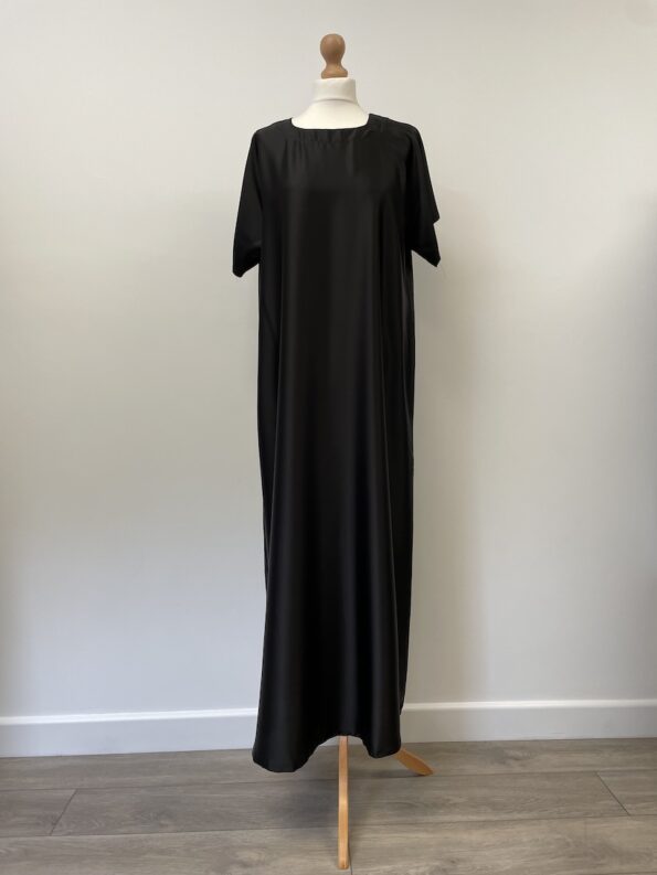 Black plain short sleeved long under abaya dress