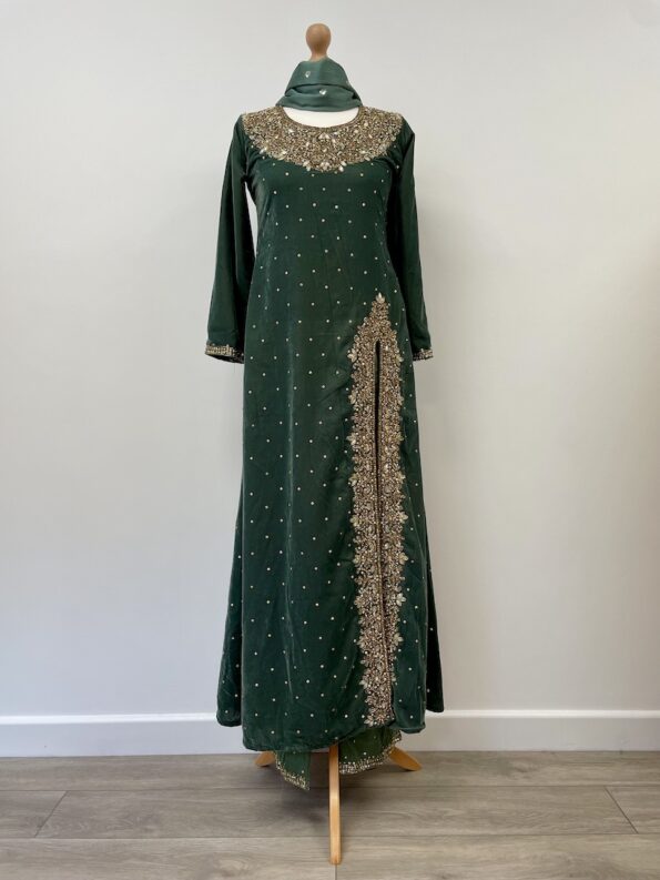 Velvet green beaded shalwar kameez dress and trouser outfit set, size 8