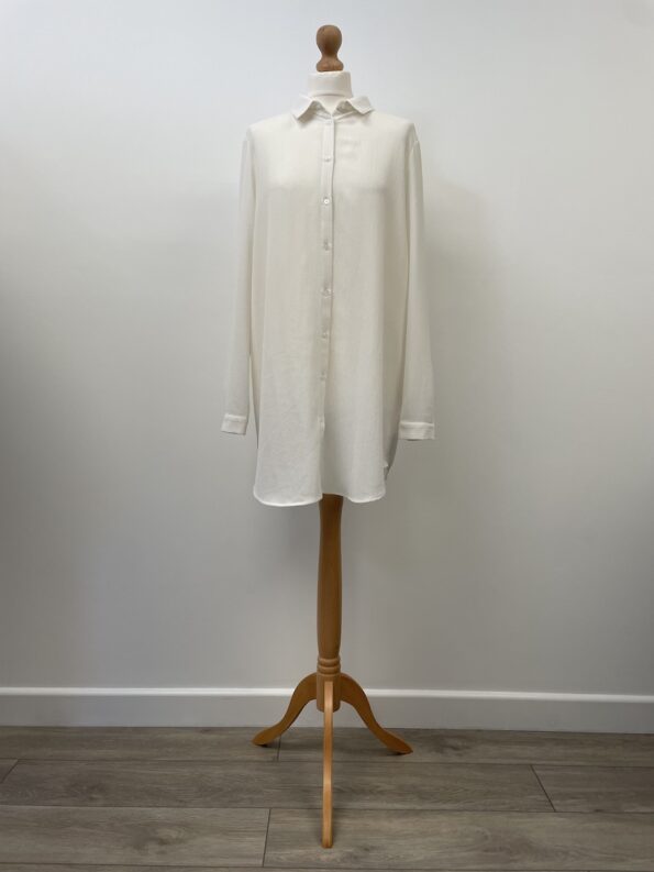 United Colors of Beneton off white crepe like shirt, size M, will fit size 14-16