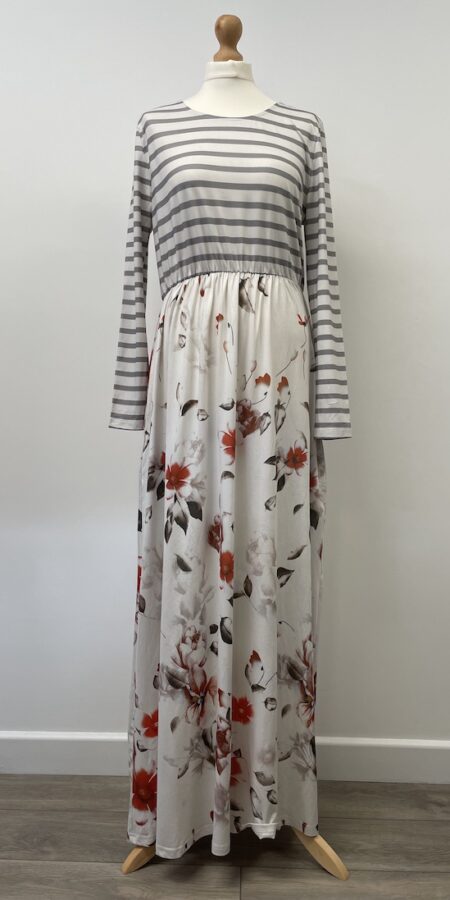 Simplee long sleeved dress with two side pockets, fits size 10-14