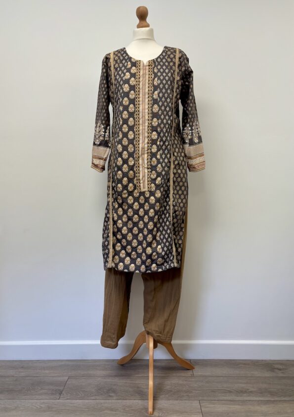 Greyish purple shalwar kameez set, size m