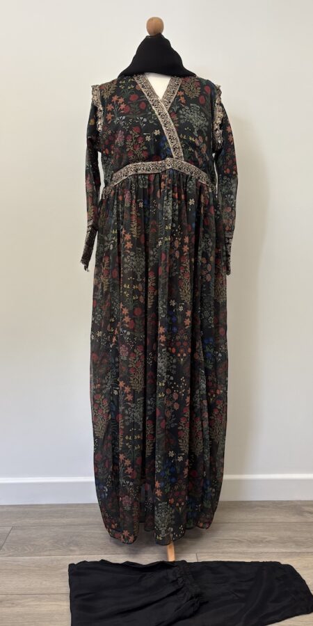 Pehnawa Fashion long black chiffon style maxi dress, size L (approx. size 16)